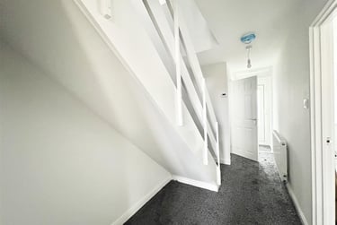 3 bed house, Deptford Crescent, Cinderhill, Nottingham, NG69DJ - Image 2